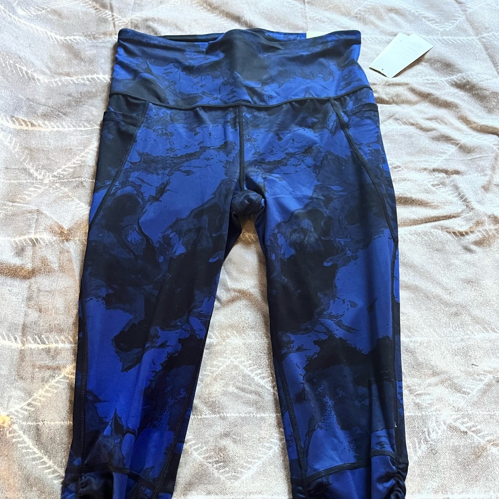 All in motion ultra high rise capri legging